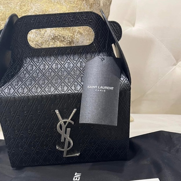 Saint Laurent Take Away - Picture 4 of 5